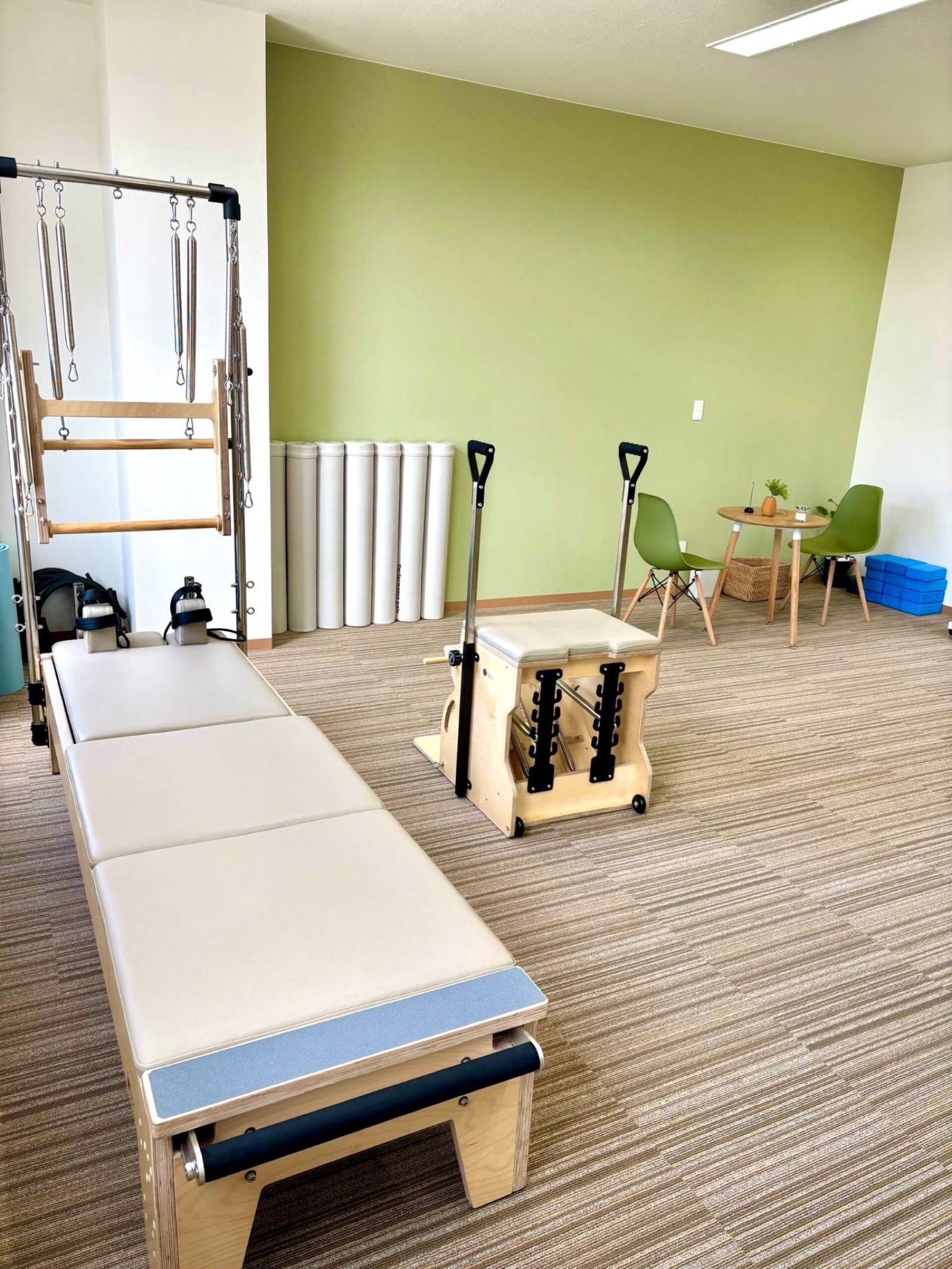 福岡市東区三苫店 の店内